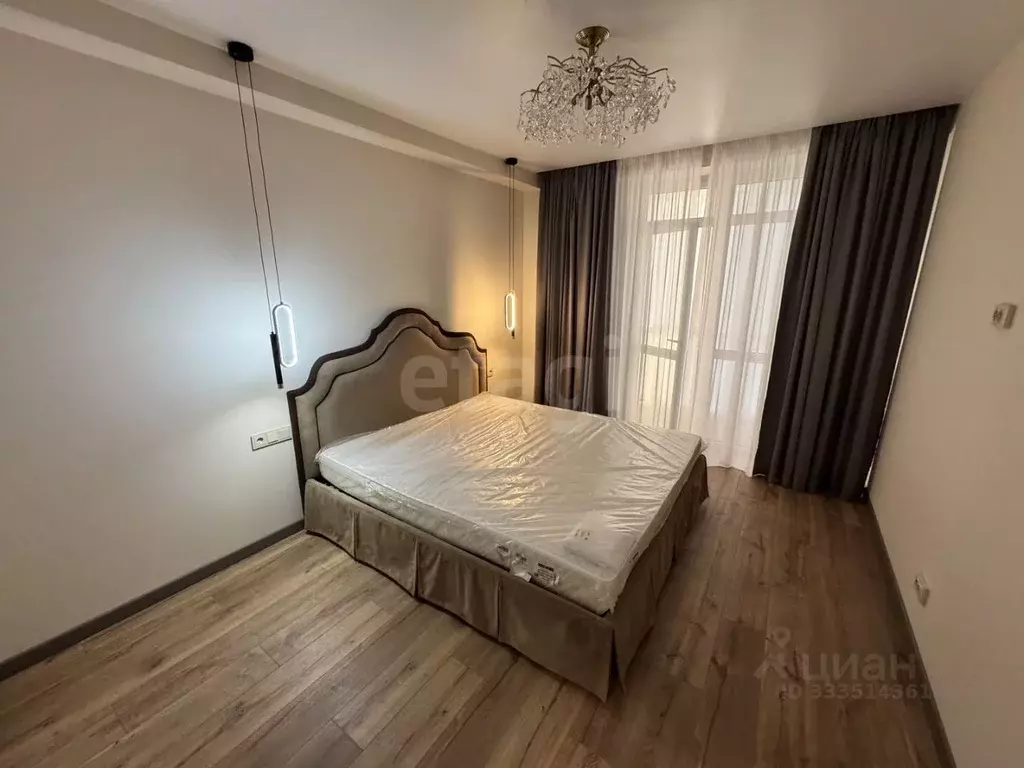 3-к кв. Крым, Симферополь ул. Дзюбанова (80.9 м) - Фото 1