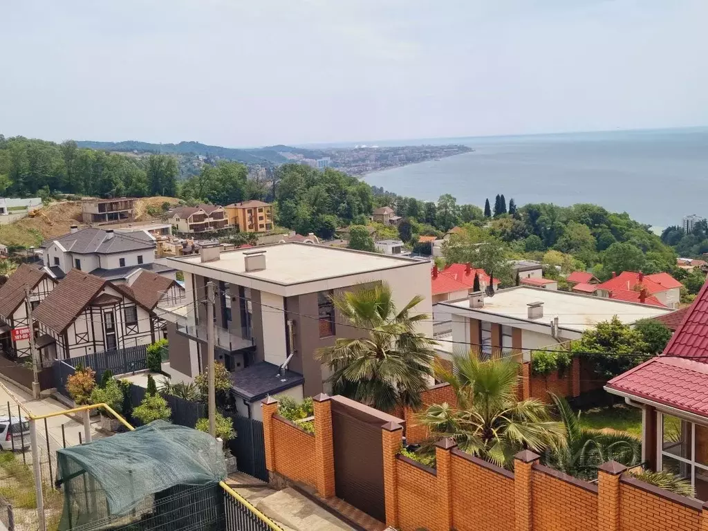 Дом в Краснодарский край, Сочи ул. Ручей Видный, 20/26А (228 м) - Фото 0