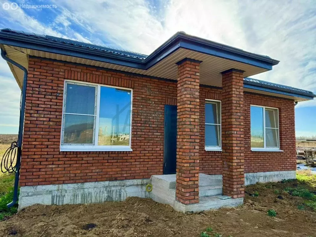 Дом в Азовский район, посёлок Красный Сад (90 м) - Фото 1