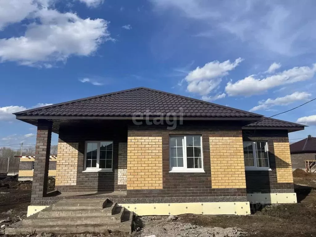 Дом в Башкортостан, Уфа городской округ, с. Нагаево  (100 м) - Фото 0