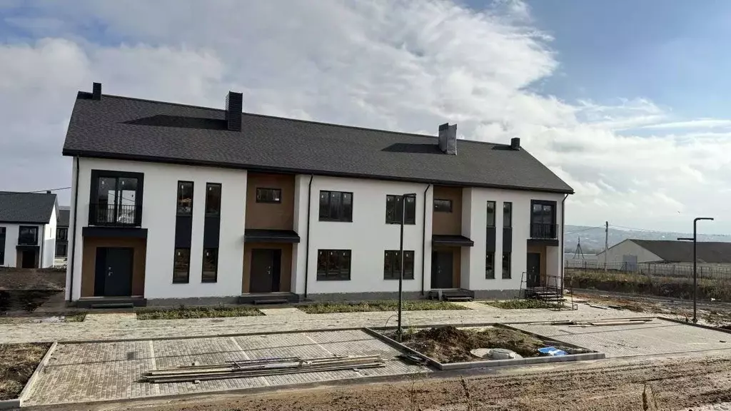 Таунхаус в Воронежская область, Семилукский район, Губаревское с/пос, ... - Фото 1