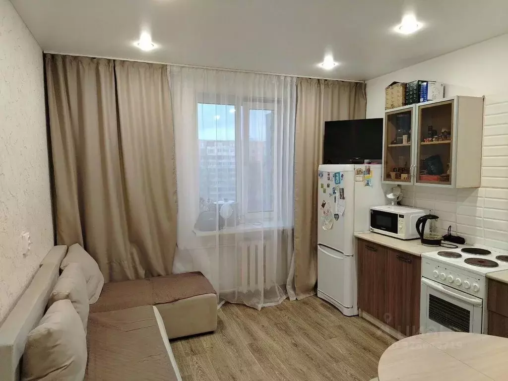 1-к кв. Ленинградская область, Тихвин 6-й мкр, 23 (35.0 м) - Фото 2