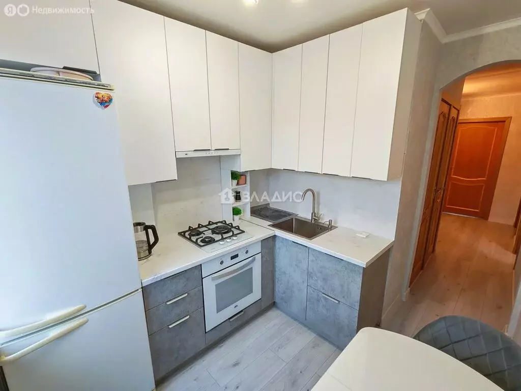 3-комнатная квартира: Белгород, Привольная улица, 18 (61.5 м) - Фото 1