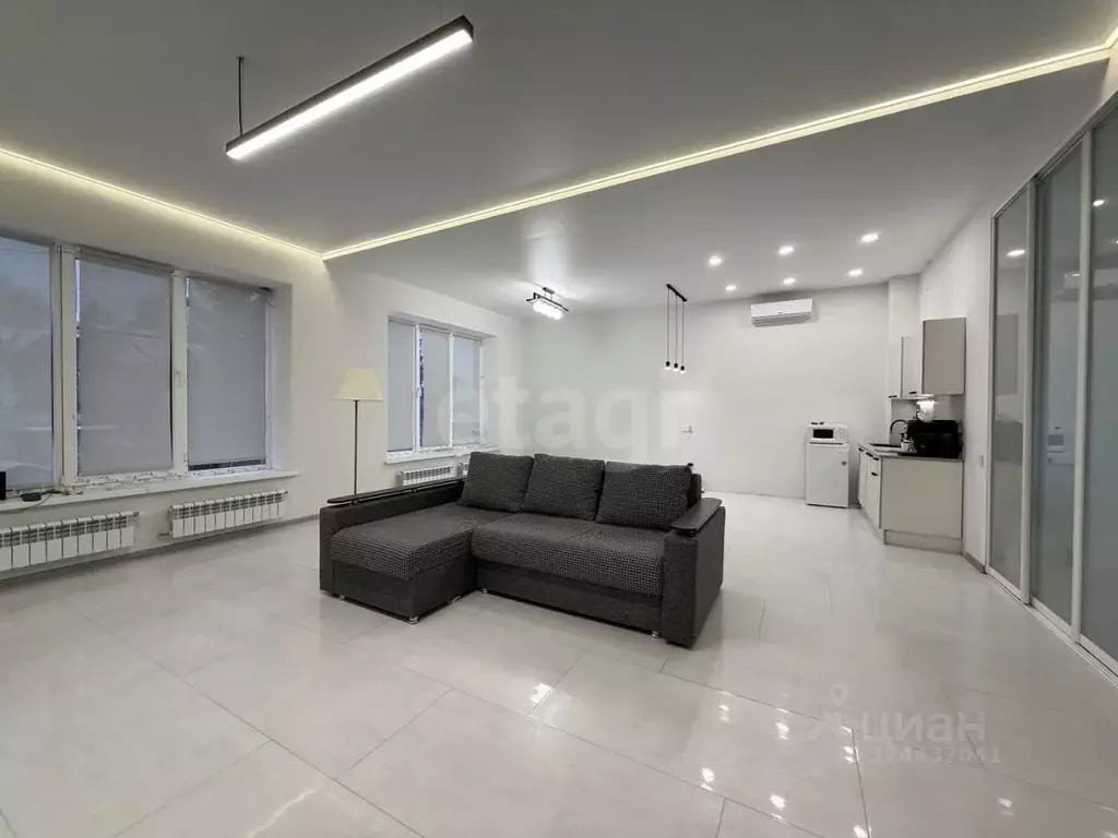 Таунхаус в Смоленская область, Смоленск пос. Тихвинка, с106 (250 м) - Фото 1