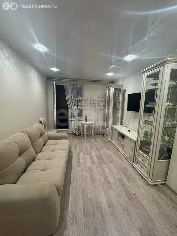 2-комнатная квартира: Красногорск, улица Игоря Мерлушкина, 12 (46.9 м) - Фото 0