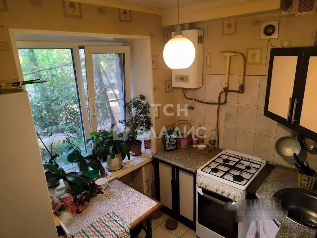 2-к кв. Московская область, Королев Кооперативная ул., 3 (44.6 м) - Фото 2