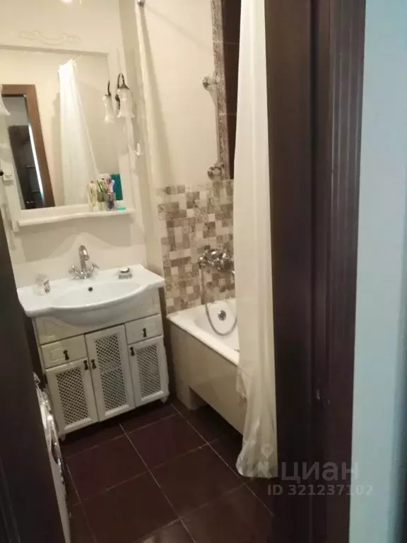 2-к кв. Северная Осетия, Владикавказ ул. Триандафиллова, 7-9 (70.0 м) - Фото 1