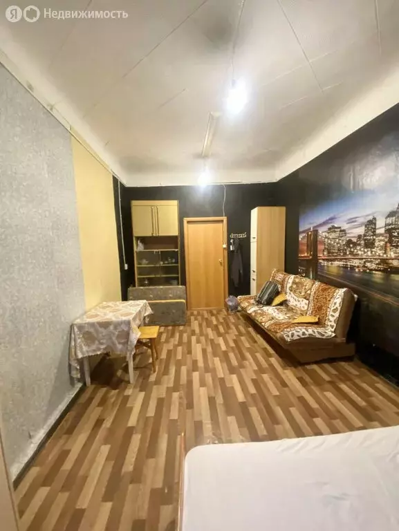 1к в 3-комнатной квартире (18 м) - Фото 0