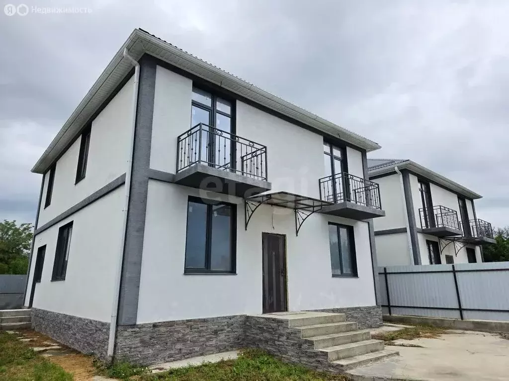 Дом в станица Натухаевская, Красная улица (176.7 м) - Фото 0