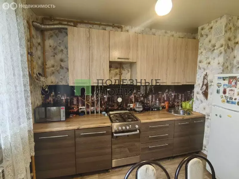 1-комнатная квартира: посёлок городского типа Знаменка, улица Маршала ... - Фото 0