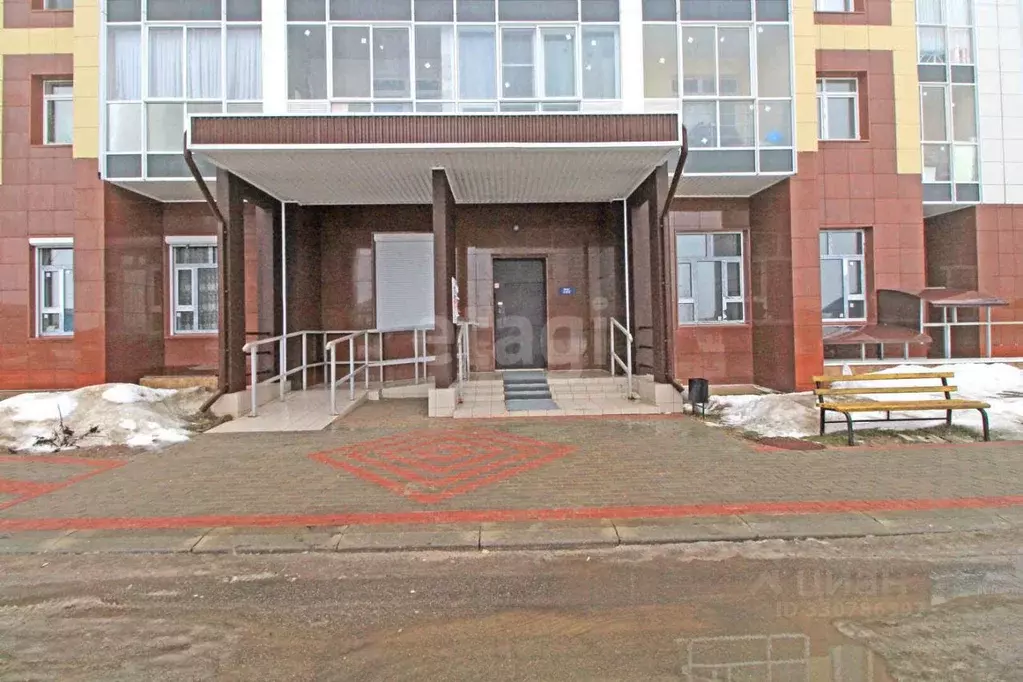 3-к кв. Калужская область, Калуга ул. Фомушина, 31 (72.0 м) - Фото 2