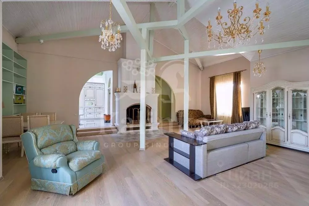 Дом в Московская область, Одинцовский городской округ, с. Жаворонки, ... - Фото 2