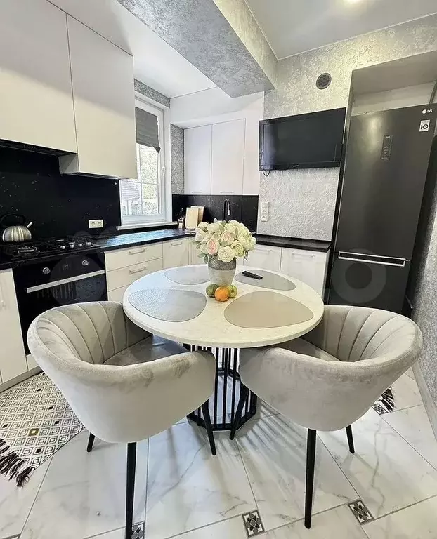 2-к. квартира, 62 м, 3/3 эт. - Фото 1