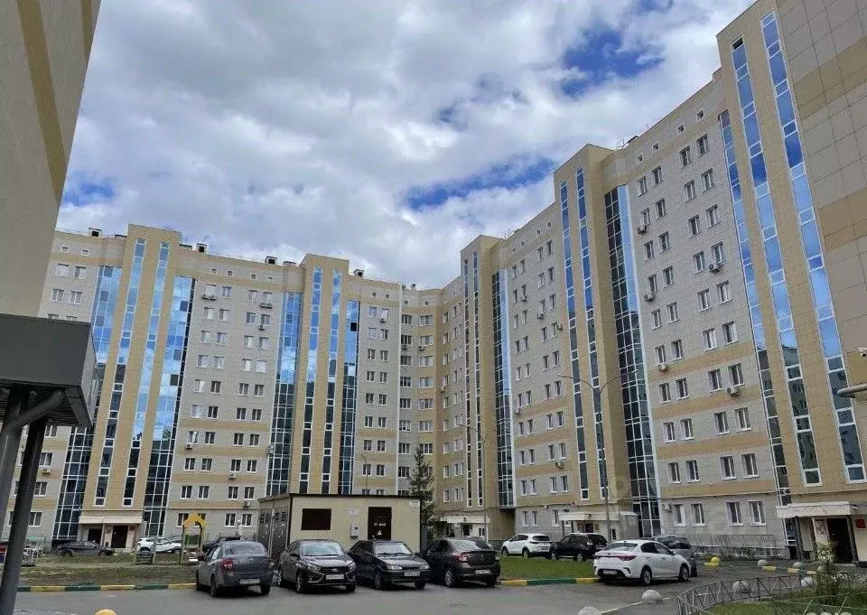 2-к кв. Татарстан, Казань ул. Лукина, 50А (66.7 м) - Фото 1