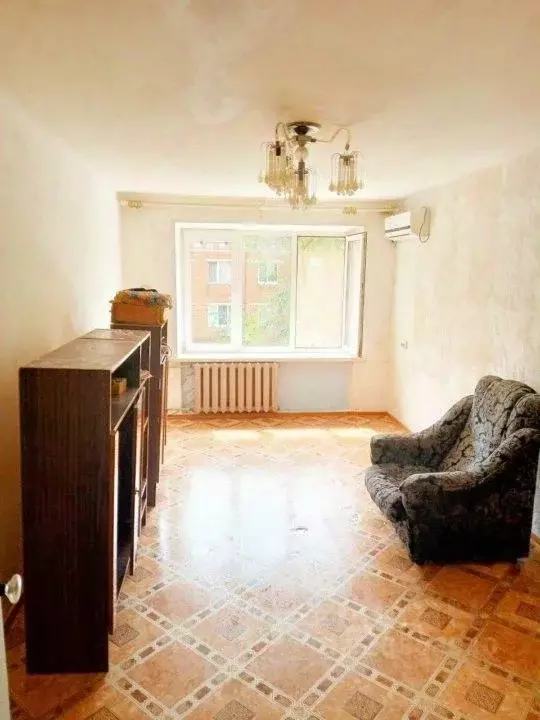 3-к кв. Саратовская область, Энгельс 2-й мкр, 28 (64.0 м) - Фото 0