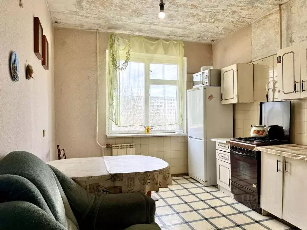 2-к кв. Волгоградская область, Волжский ул. Александрова, 18 (50.6 м) - Фото 0