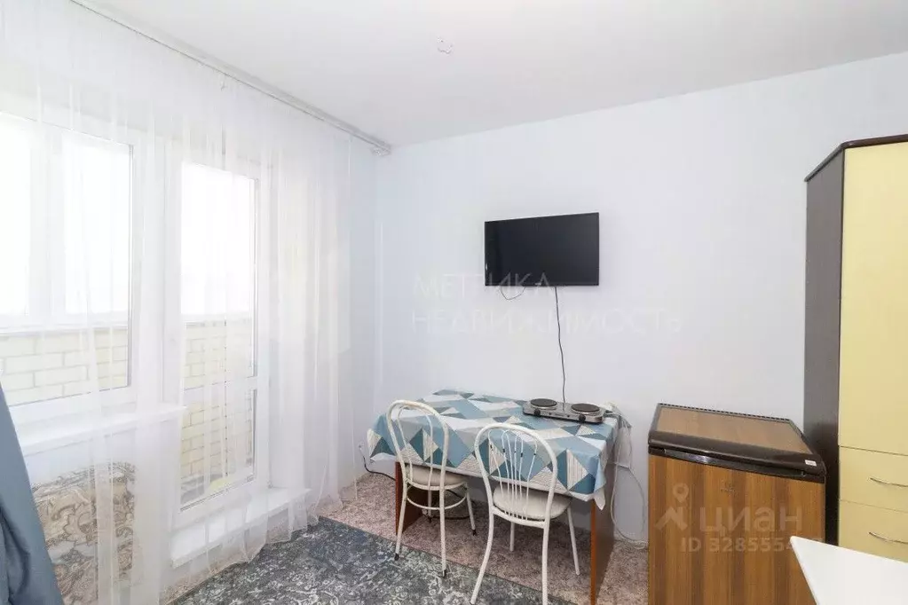 Студия Тюменская область, Тюмень Интернациональная ул., 199к4 (15.8 м) - Фото 1