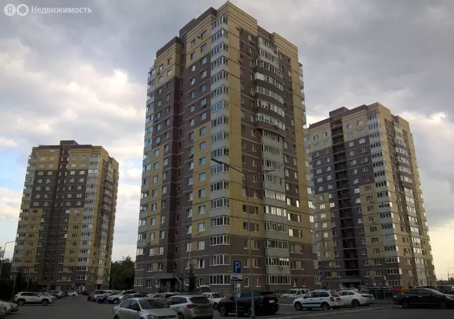 1-комнатная квартира: Тюмень, улица Мельникайте, 2к5 (49.7 м) - Фото 1