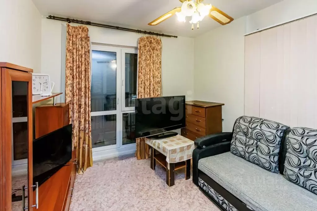 3-к кв. Тюменская область, Тюмень Интернациональная ул., 199к7 (67.4 ... - Фото 2