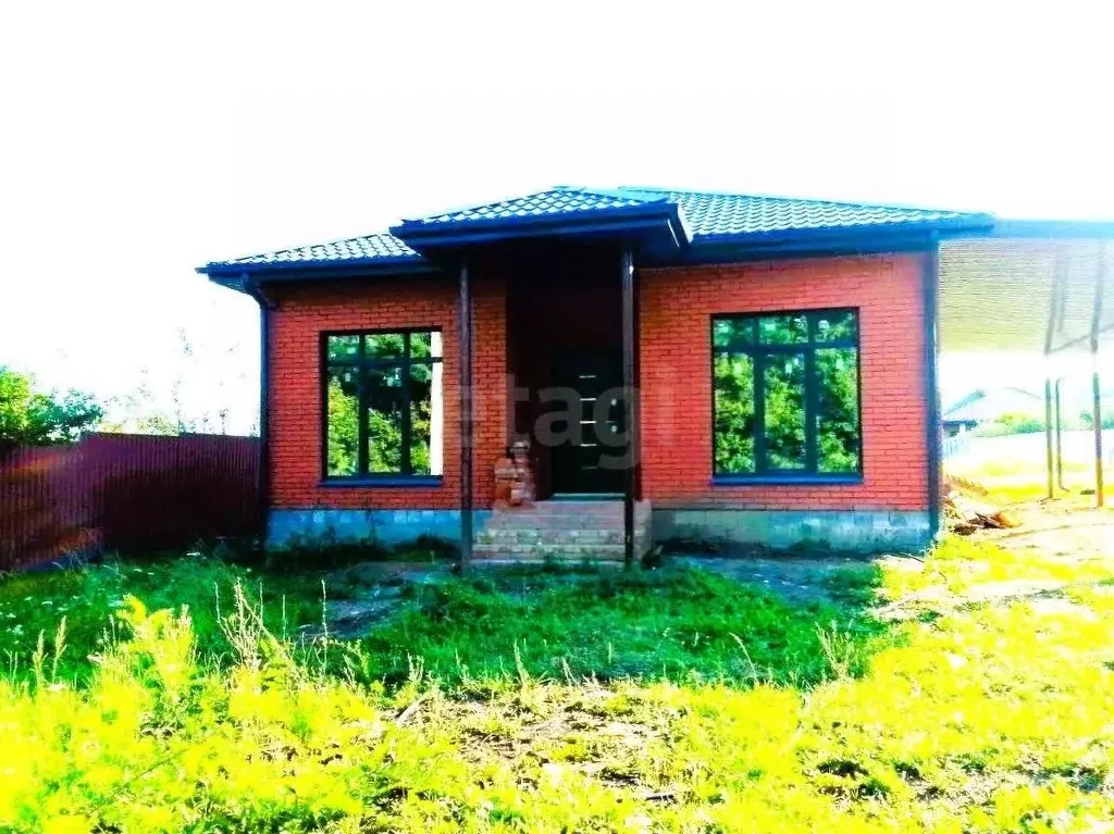 Дом в Белгородская область, Новооскольский муниципальный округ, с. ... - Фото 2