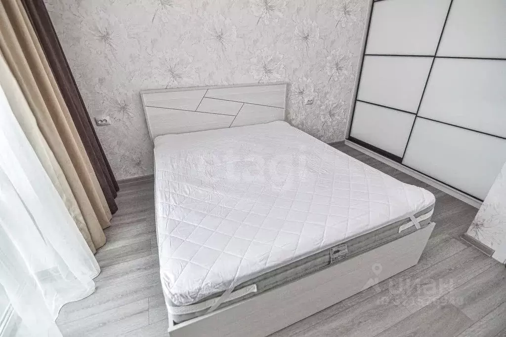 3-к кв. Сахалинская область, Южно-Сахалинск просп. Мира, 298 (69.0 м) - Фото 1