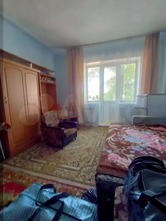 Комната 19,9 м в 3-к., 2/2 эт. - Фото 1
