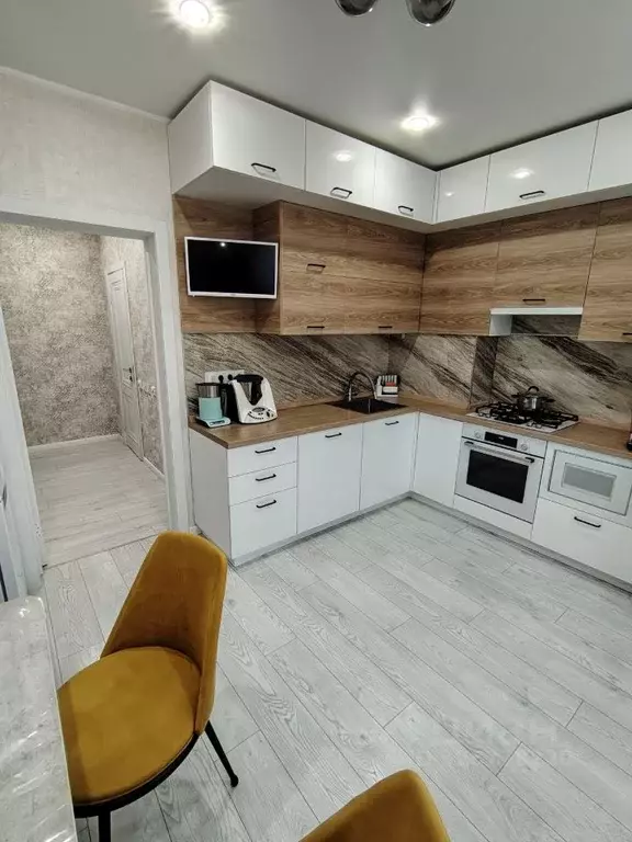 3-к кв. Белгородская область, Белгород ул. Газовиков, 9 (88.3 м) - Фото 1