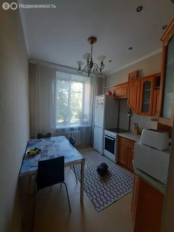 3-комнатная квартира: Омск, улица Масленникова, 177 (70 м) - Фото 1