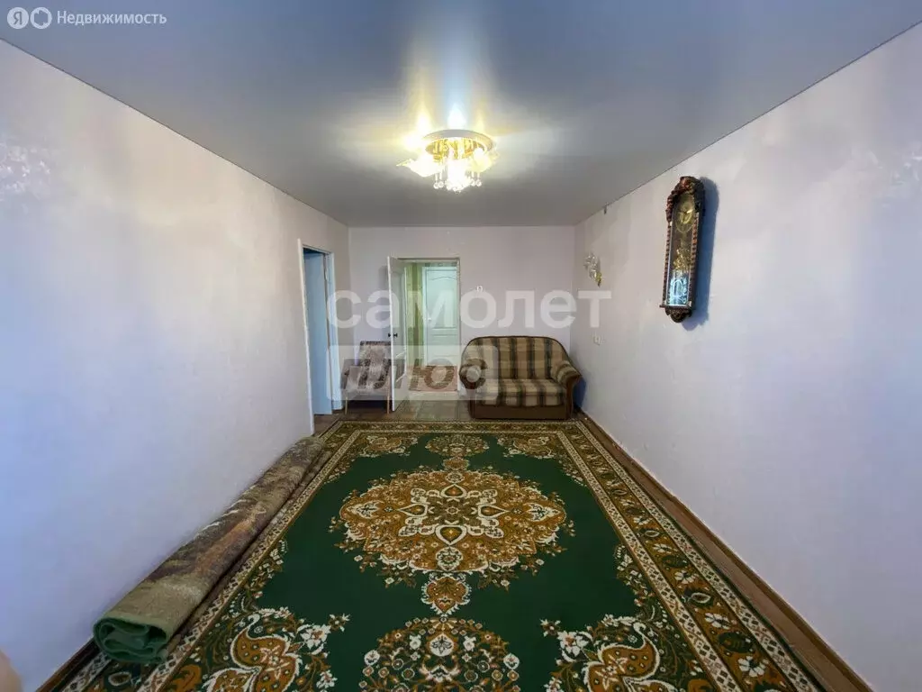 3-комнатная квартира: Октябрьский, 21-й микрорайон, 12 (61.6 м) - Фото 1