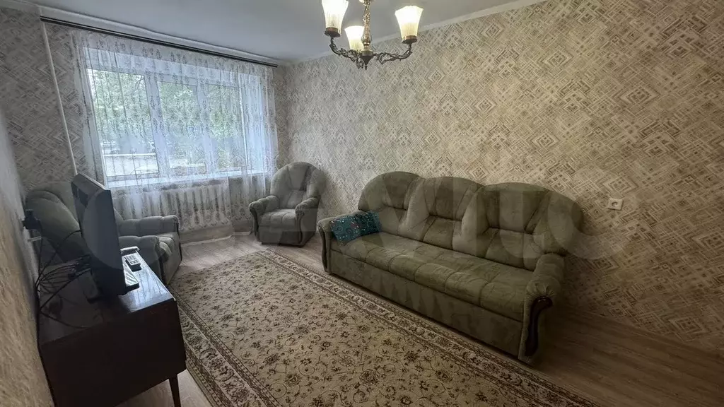 3-к. квартира, 60 м, 1/5 эт. - Фото 0