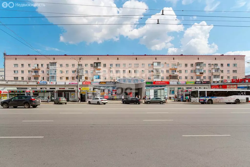 2-комнатная квартира: Омск, проспект Карла Маркса, 29А (43 м) - Фото 0