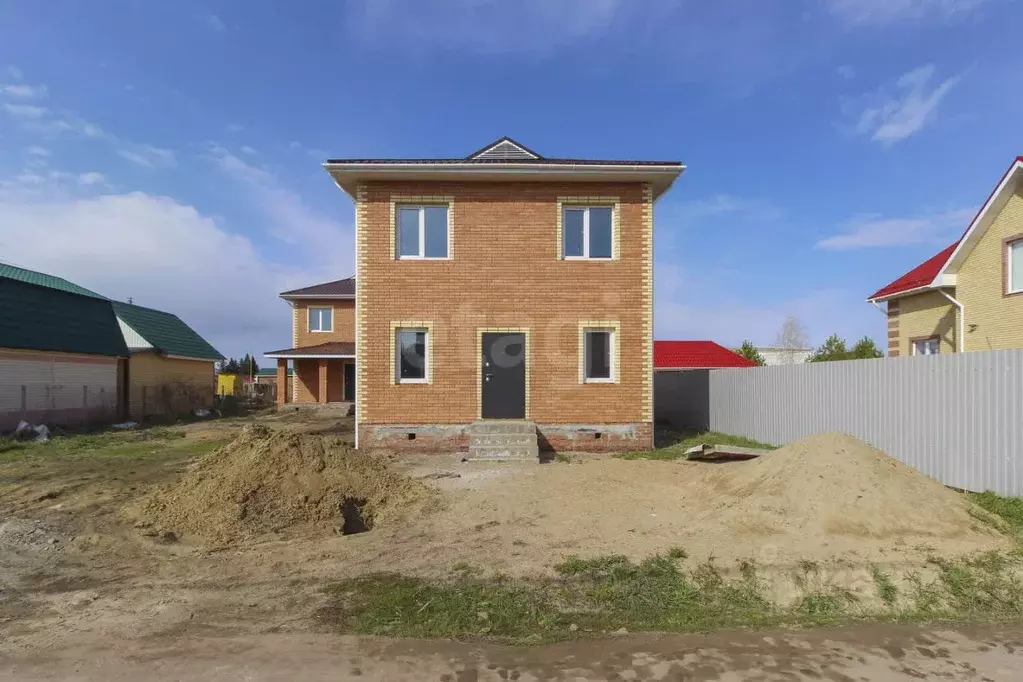 Дом в Омская область, Омский район, с. Дружино ул. Вишневая, 8 (140 м) - Фото 1