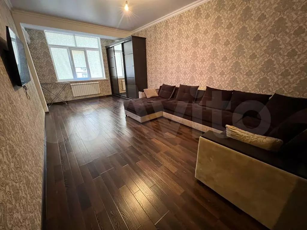 1-к. квартира, 50 м, 3/14 эт. - Фото 0