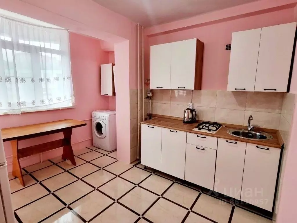 1-к кв. Дагестан, Дербент ул. Х. Тагиева, 33В (55.0 м) - Фото 1