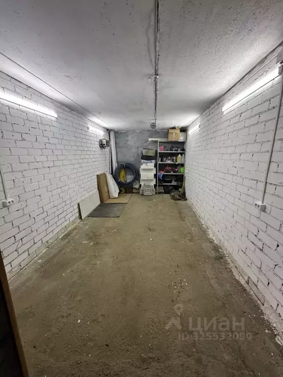 Гараж в Московская область, Красногорск Успенская ул., 1 (18 м) - Фото 2