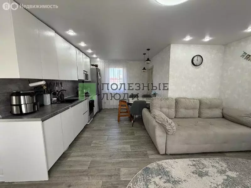 Дом в село Зыково, улица Горького, 7 (66.2 м) - Фото 1