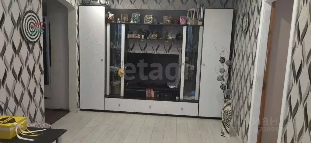 4-к кв. Коми, Сыктывкар ул. Комарова, 8 (61.9 м) - Фото 1