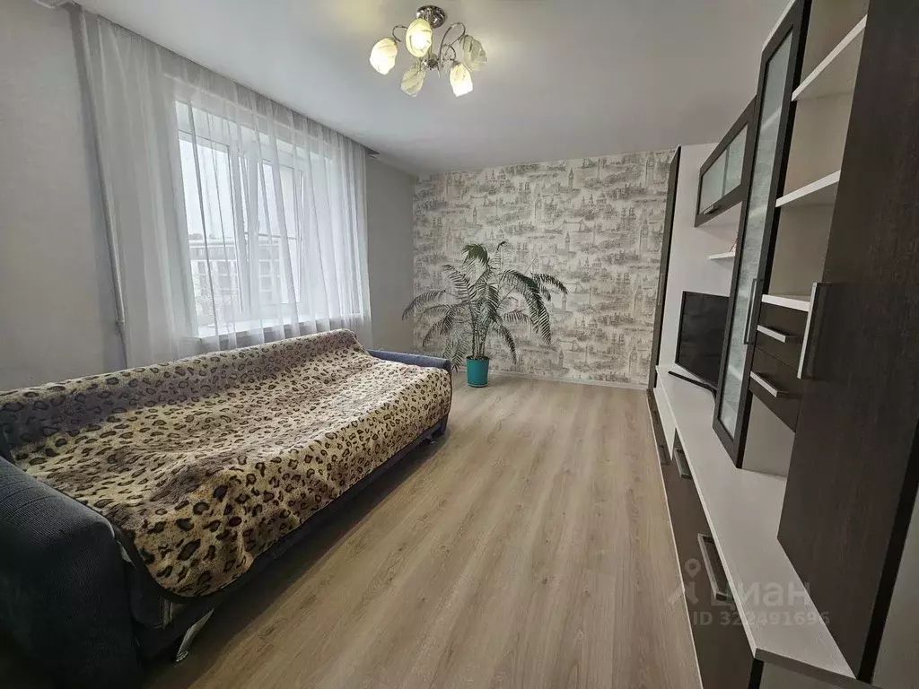 4-к кв. Кировская область, Киров ул. Свободы, 116/1 (73.5 м) - Фото 2