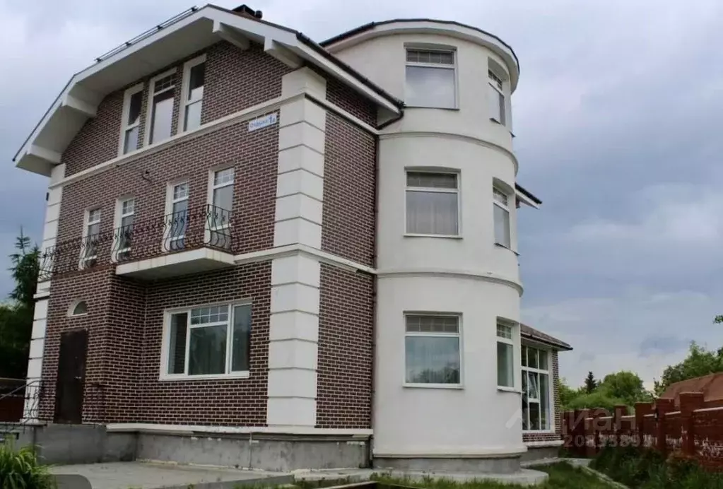 Дом в Свердловская область, Екатеринбург ул. Отдыха (200 м) - Фото 2