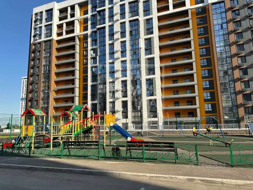 3-к кв. Башкортостан, Уфа ул. Энтузиастов, 10 (83.0 м) - Фото 0