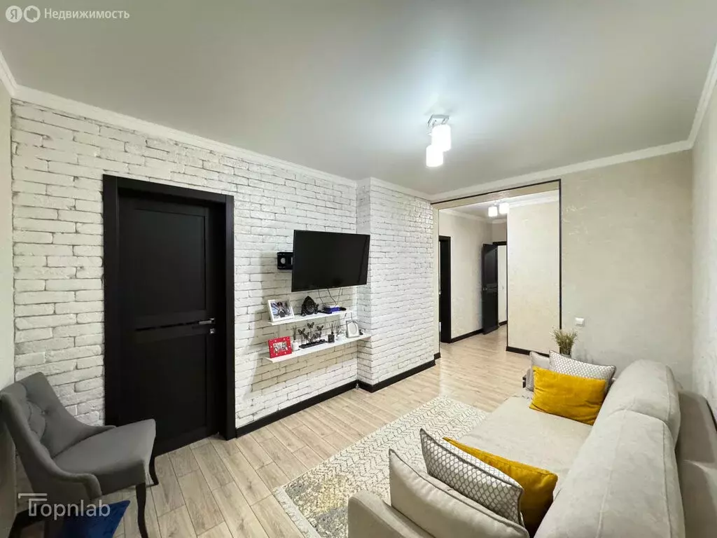 3-комнатная квартира: Нальчик, улица Мусова, 33Б (80 м) - Фото 2