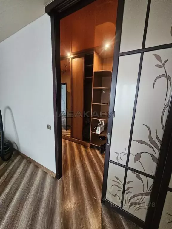 2-к кв. Красноярский край, Красноярск Светлогорская ул., 17Г (54.0 м) - Фото 0
