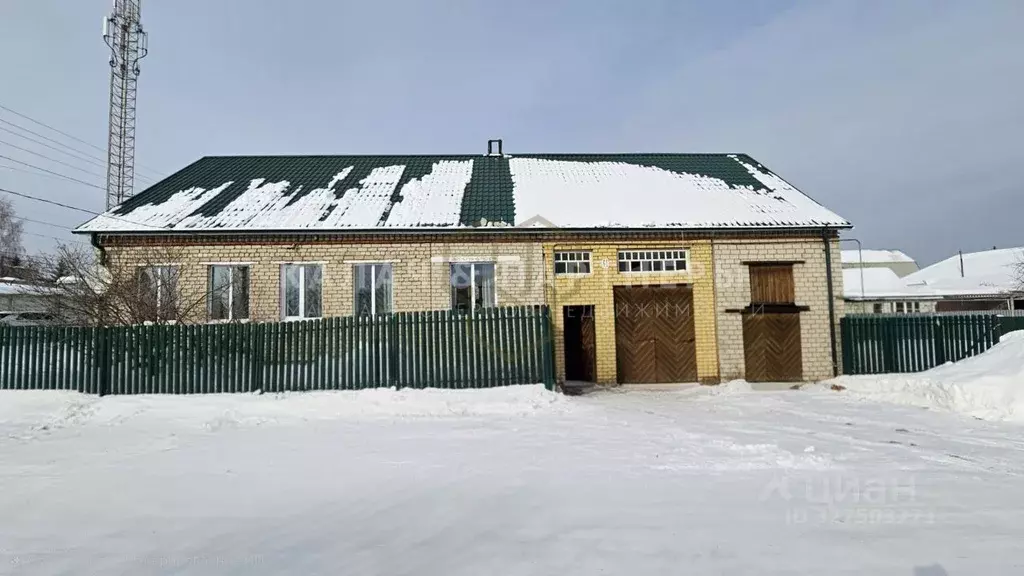 Дом в Свердловская область, Полевской ул. Меркулова, 41 (96 м) - Фото 1