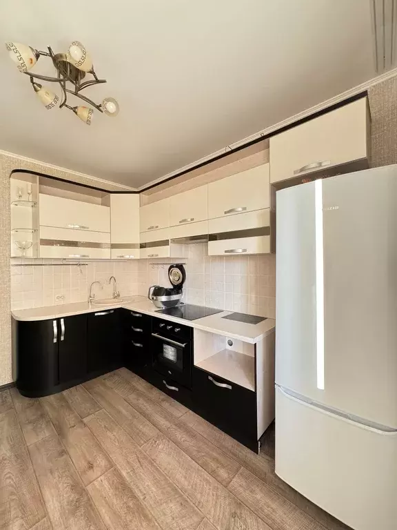 Продаётся 2-к квартира, 62.3 м - Фото 0