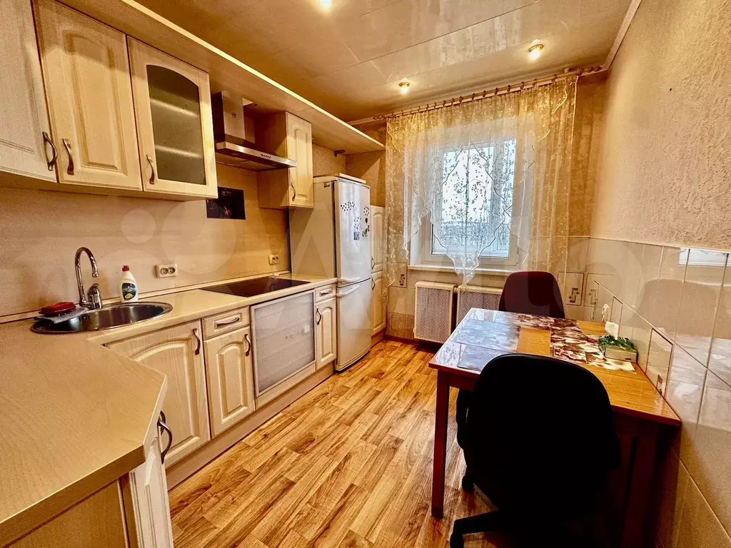 2-к. квартира, 50 м, 1/9 эт. - Фото 1