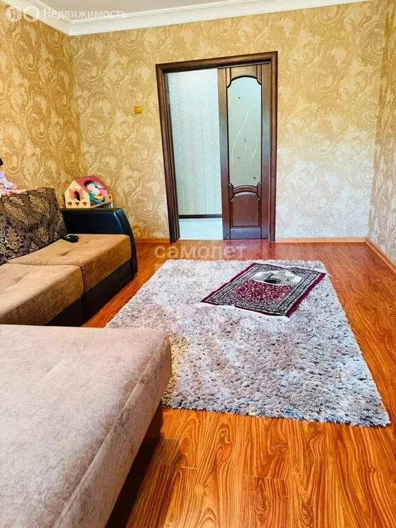3-комнатная квартира: Грозный, улица Дьякова, 8 (66 м) - Фото 1