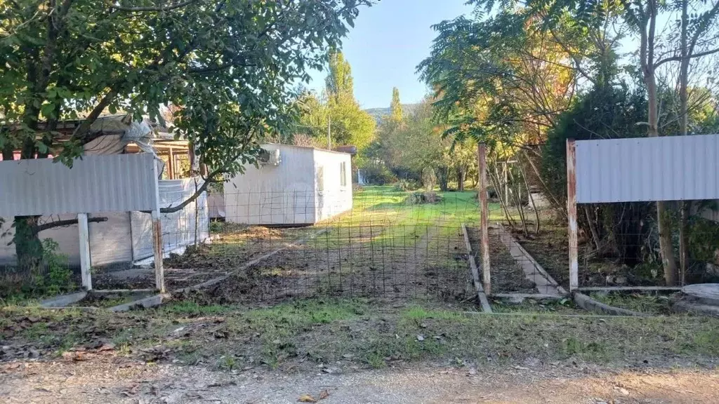 Участок в Краснодарский край, Геленджик городской округ, с. Береговое  ... - Фото 1