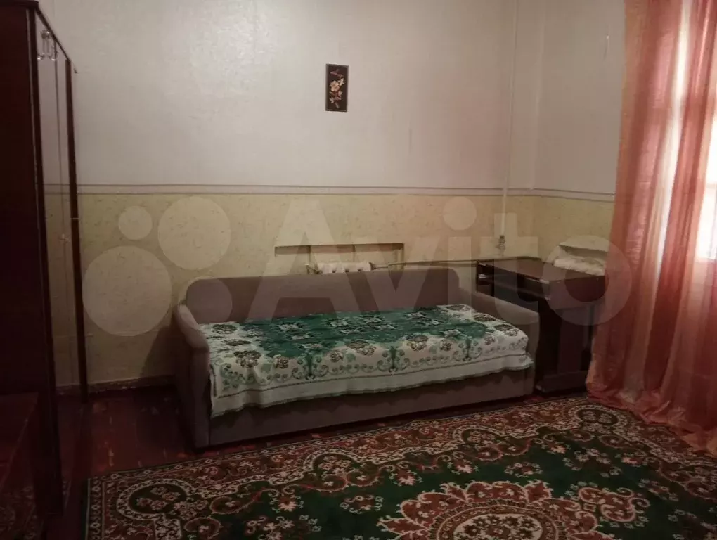 Комната 14 м в 3-к., 2/2 эт. - Фото 1