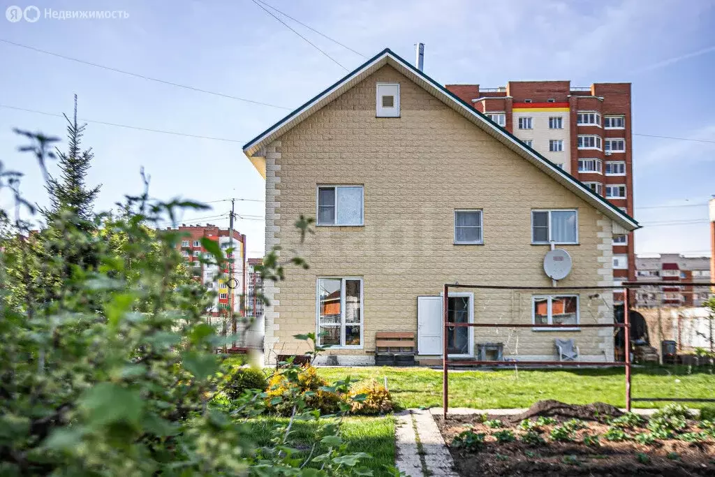 Дом в Бердск, микрорайон Южный, 17-й квартал (182 м) - Фото 0