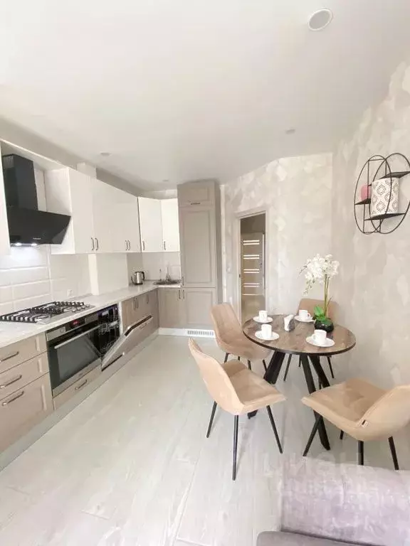2-к кв. Калининградская область, Калининград Артиллерийская ул., 87 ... - Фото 0